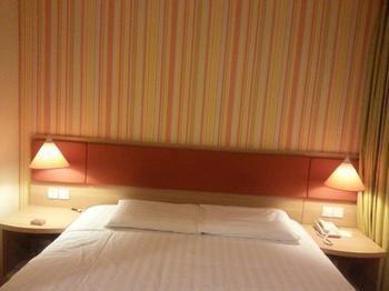 Home Inn Beijing Anningzhuang East Road Экстерьер фото